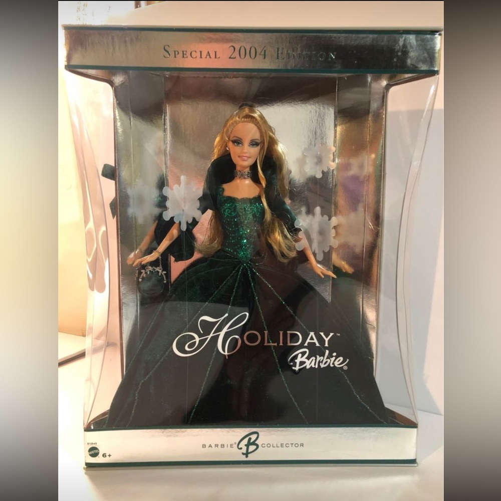2004 Barbie Happy Holiday Special Edition